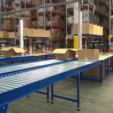 packing line workbench and conveyors