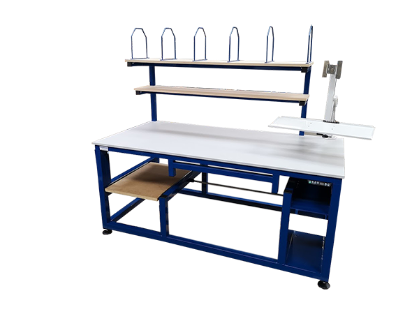 Height adjustable packing station
