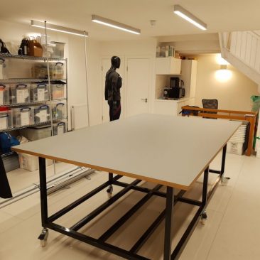 cutting table