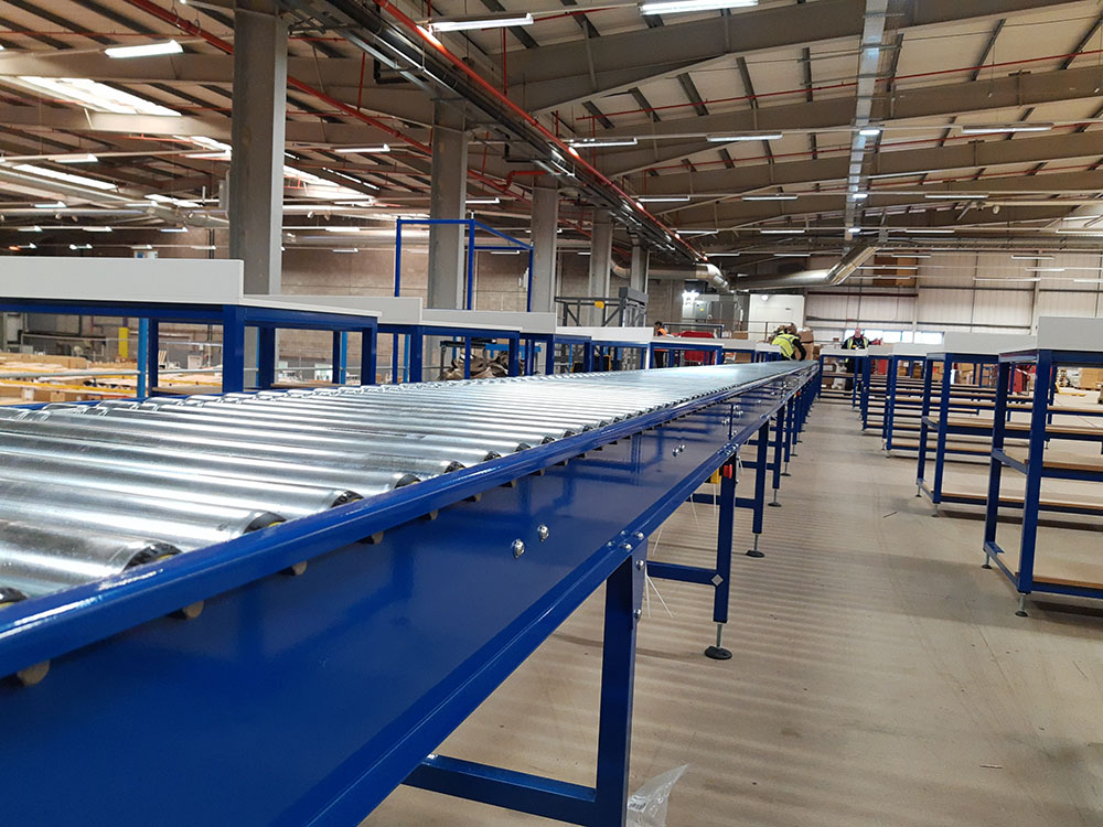 Lineshaft conveyor installation