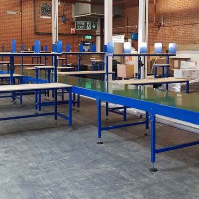 packing tables and belt conveyor