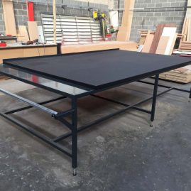 black cutting table