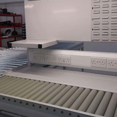 over conveyor workstation