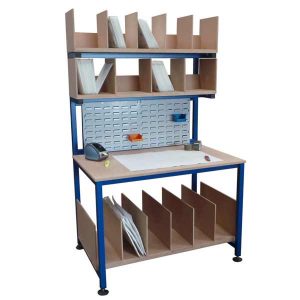 packing station with dividers