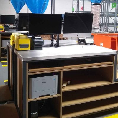 Warehouse packing workstation