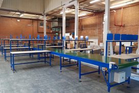 Belt conveyor & packing tables for e-commerce fulfilment centre