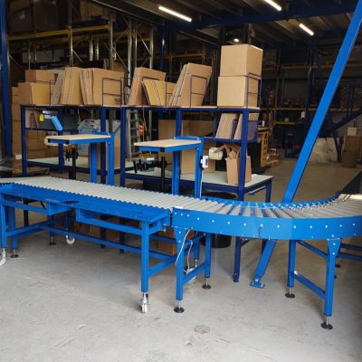 Packing benches & conveyor system for popular snacks producer