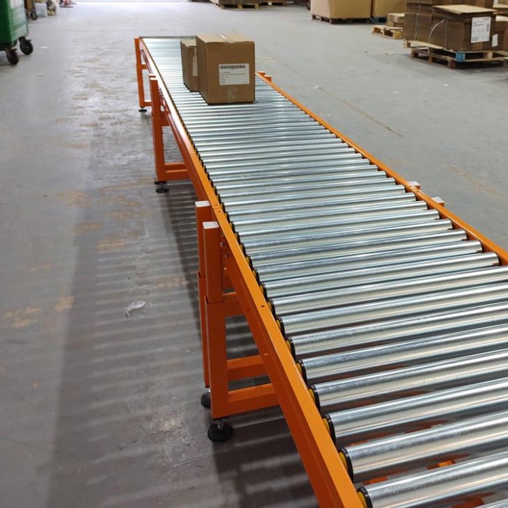 Dispatch Area Packing Benches & Conveyor System - Spaceguard