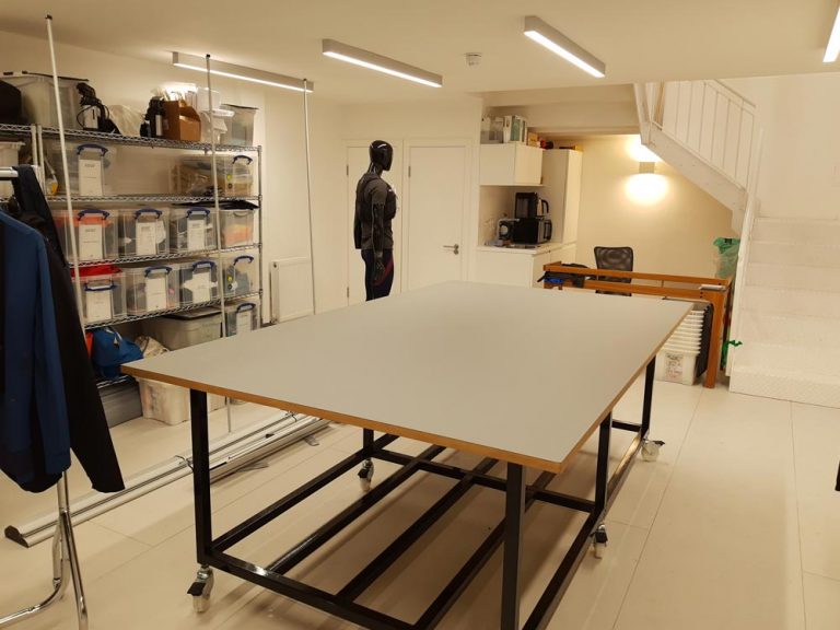 Cutting Table for Sports Clothing Designer & Manufacturer