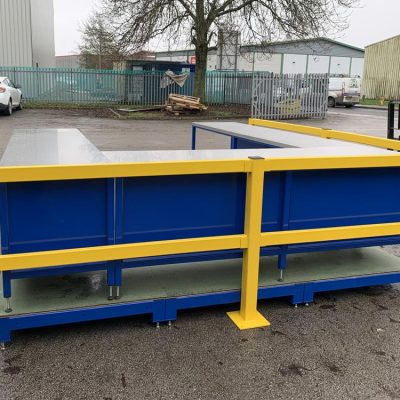 Team Leader Workstation with Warehouse Barriers