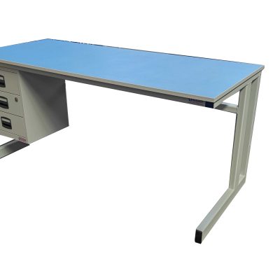 Cantilever desk