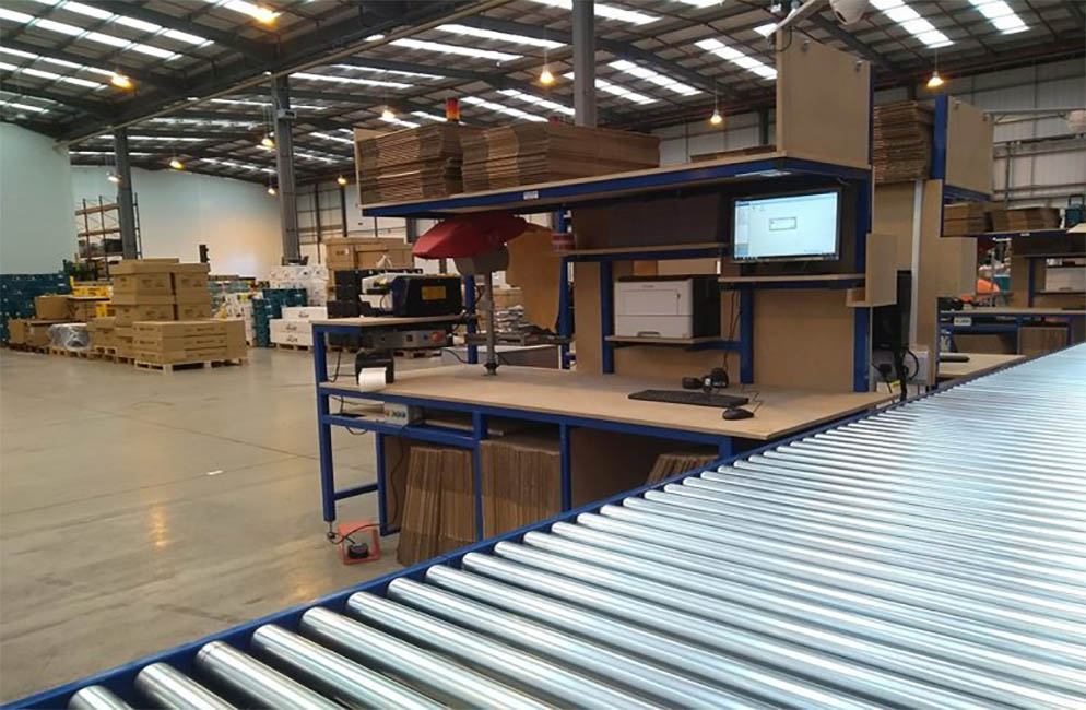 Bespoke-workstation-with-automation-e1600162734527