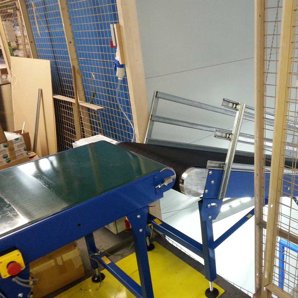 incline-conveyor-belt-system